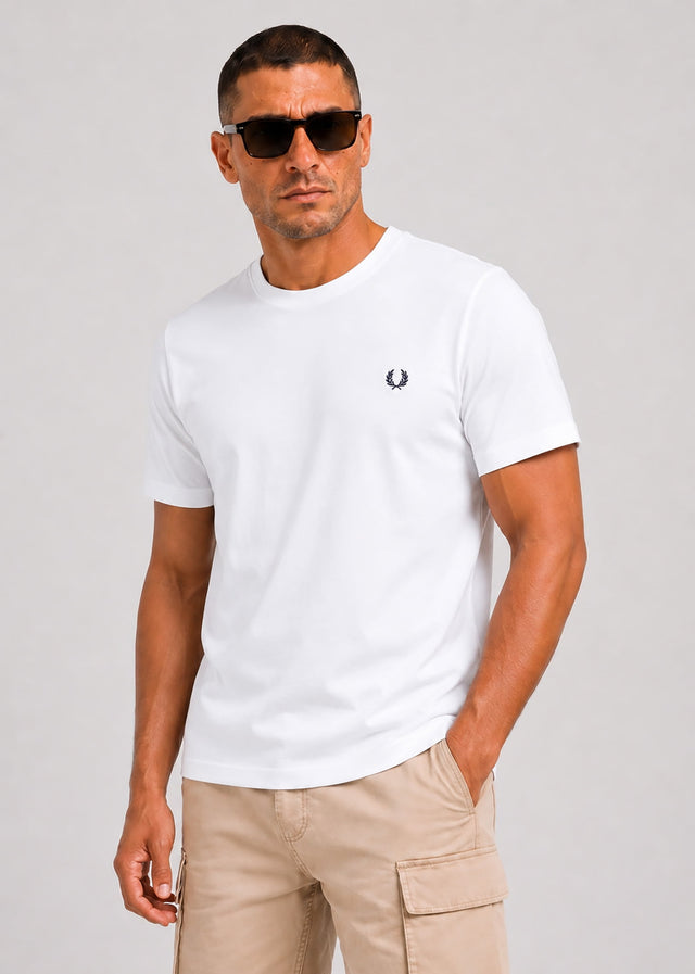 Fred Perry T-shirts Loose fit Back print laurel wreath t-shirt - snow white