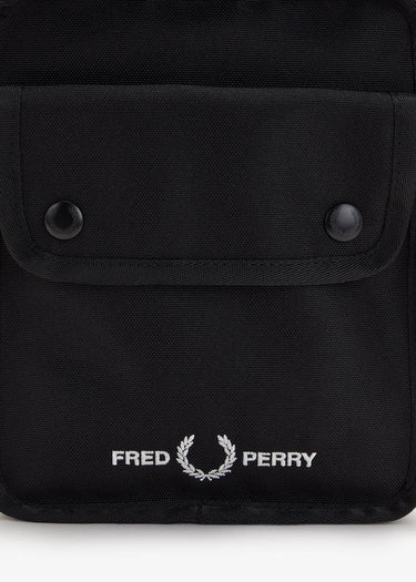 Fred Perry Tassen Branded side bag - black