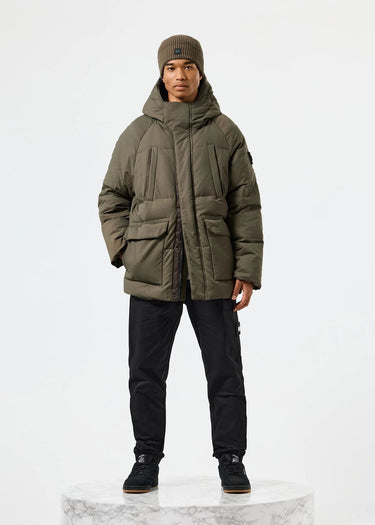 Weekend Offender Jassen  Storm - castle green