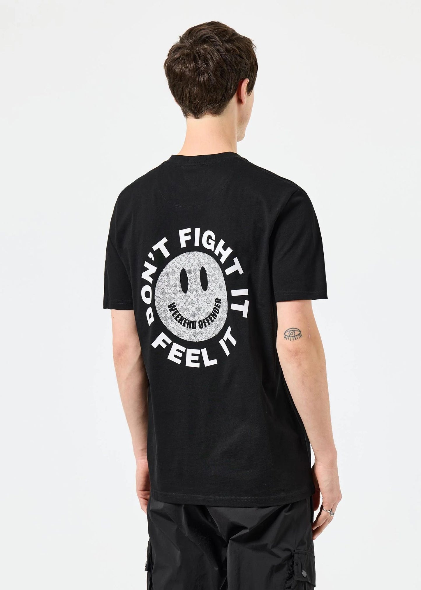 Weekend Offender T-shirts Feel It - black
