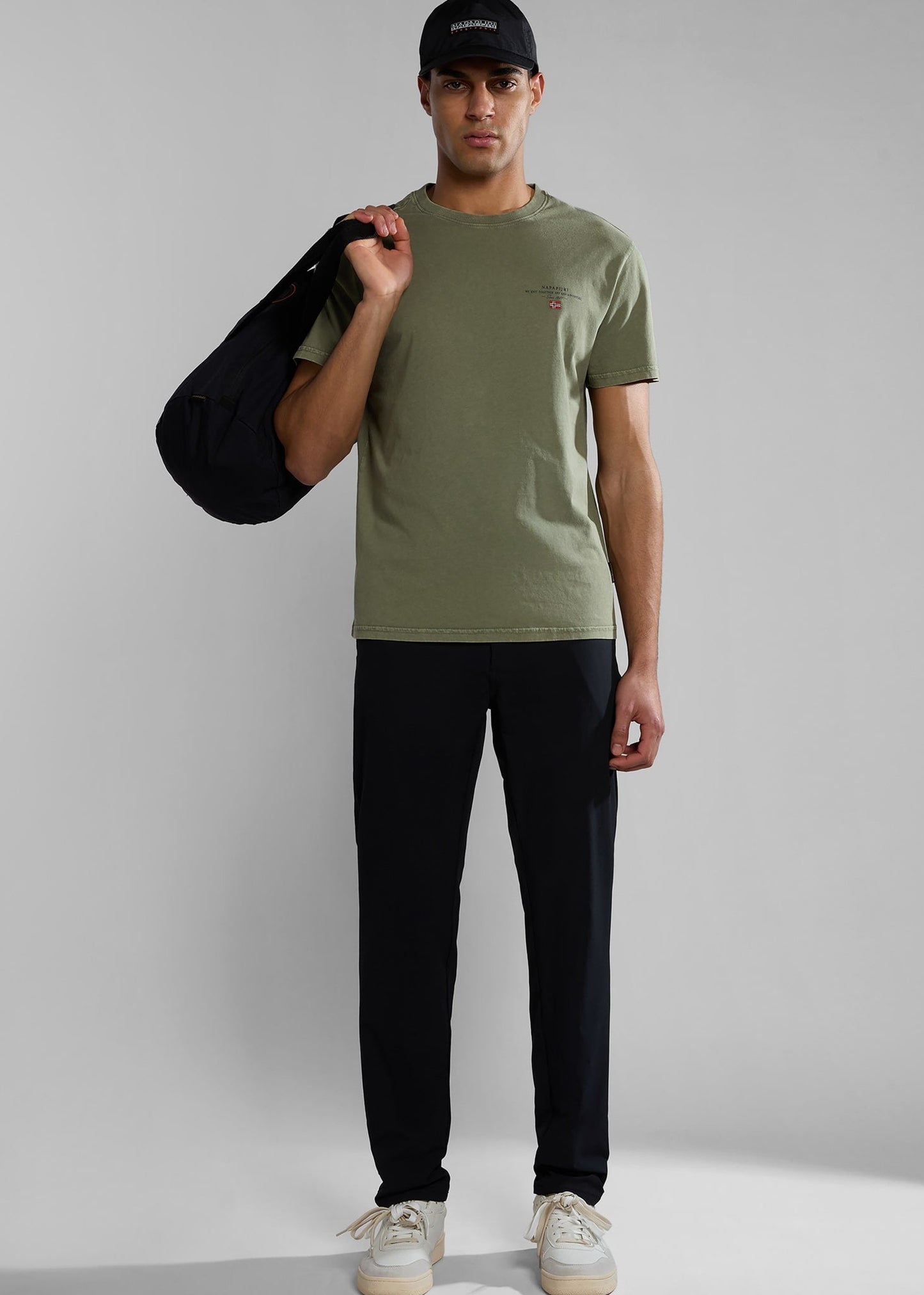 Napapijri T-shirts Selbas t-shirt - green lichen