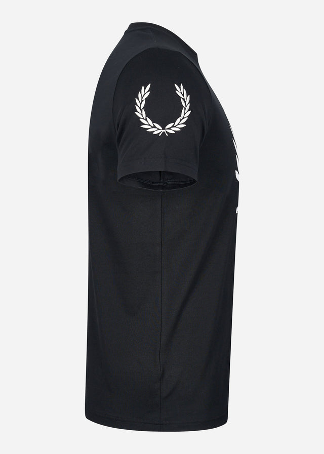 Fred Perry T-shirts Badge detail t-shirt - black