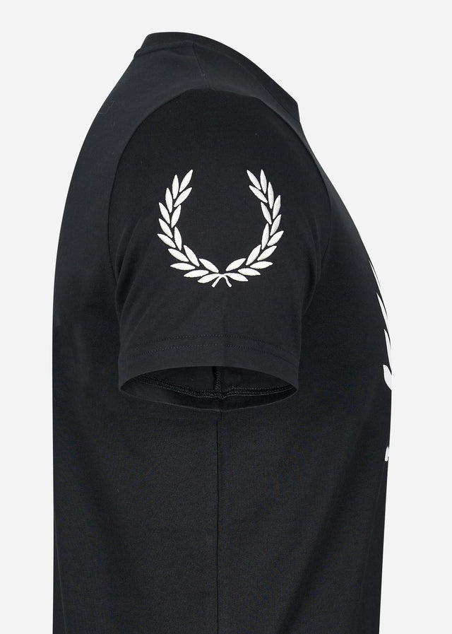 Fred Perry T-shirts Badge detail t-shirt - black