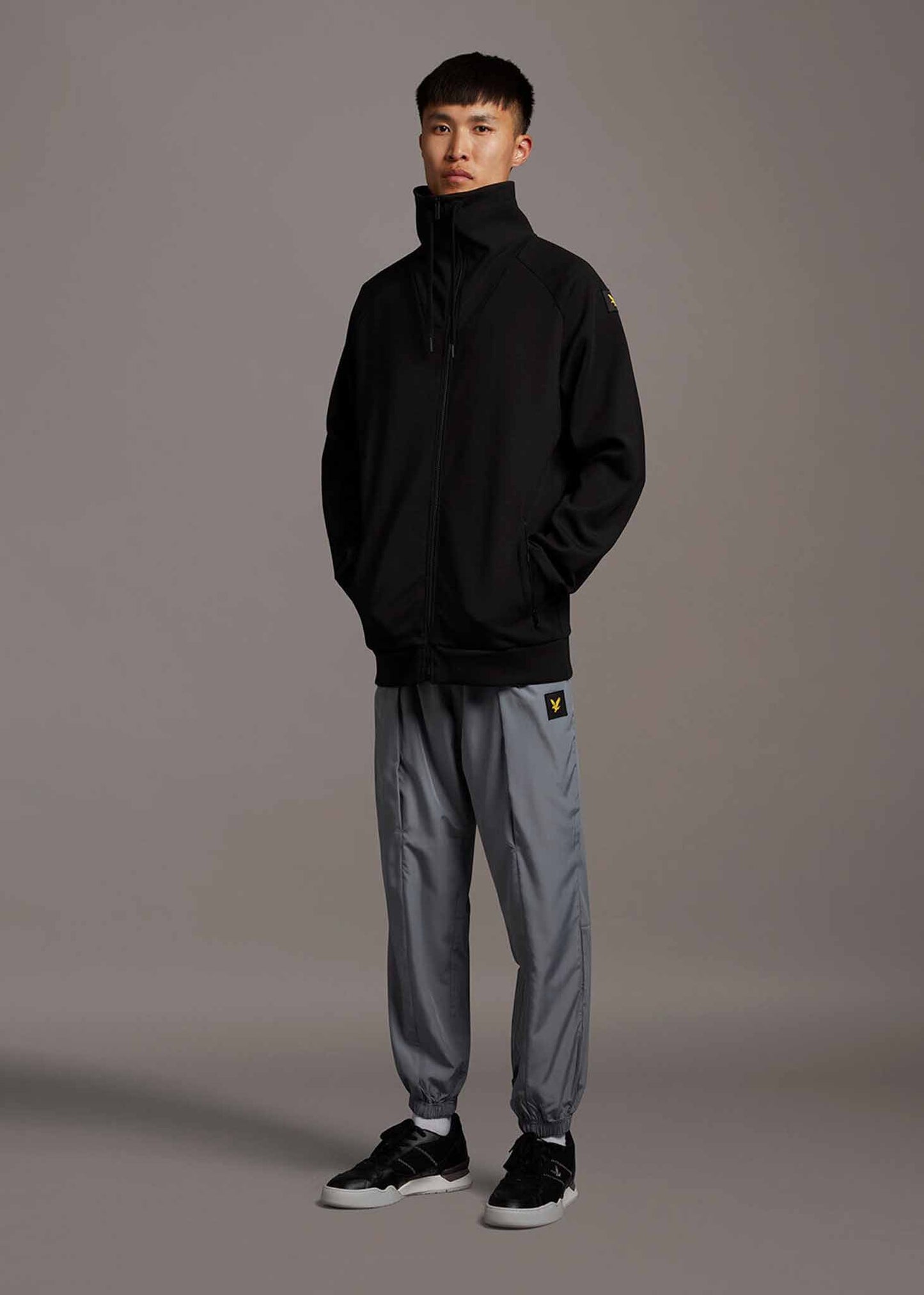 Lyle & Scott Vesten High neck zip through - jet black