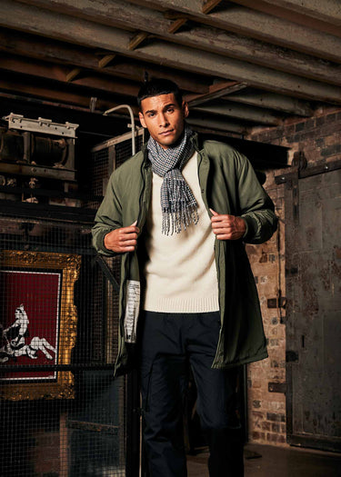 Weekend Offender Sjaals Volkanovski - check