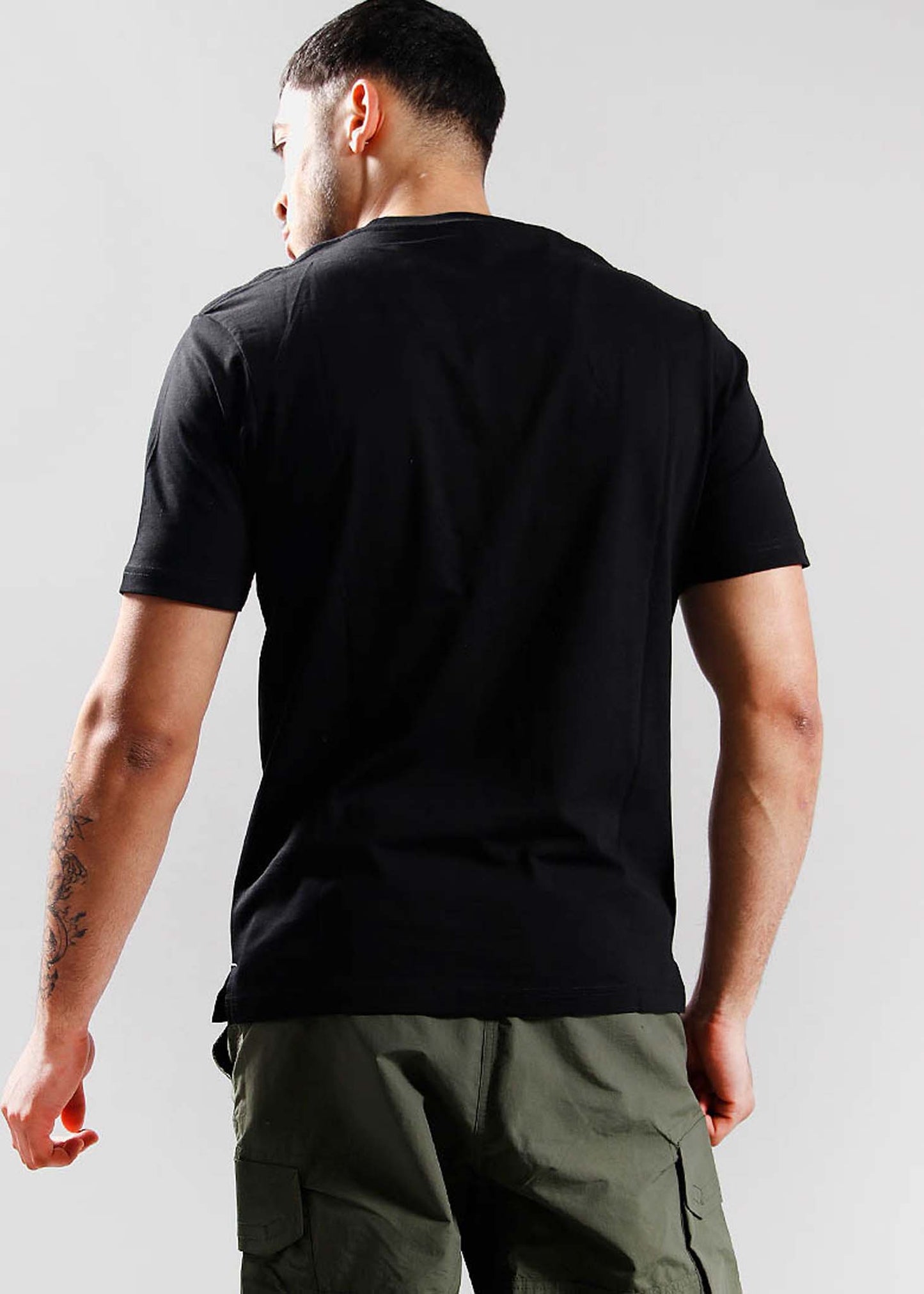 Marshall Artist T-shirts Chevron box logo t-shirt - black