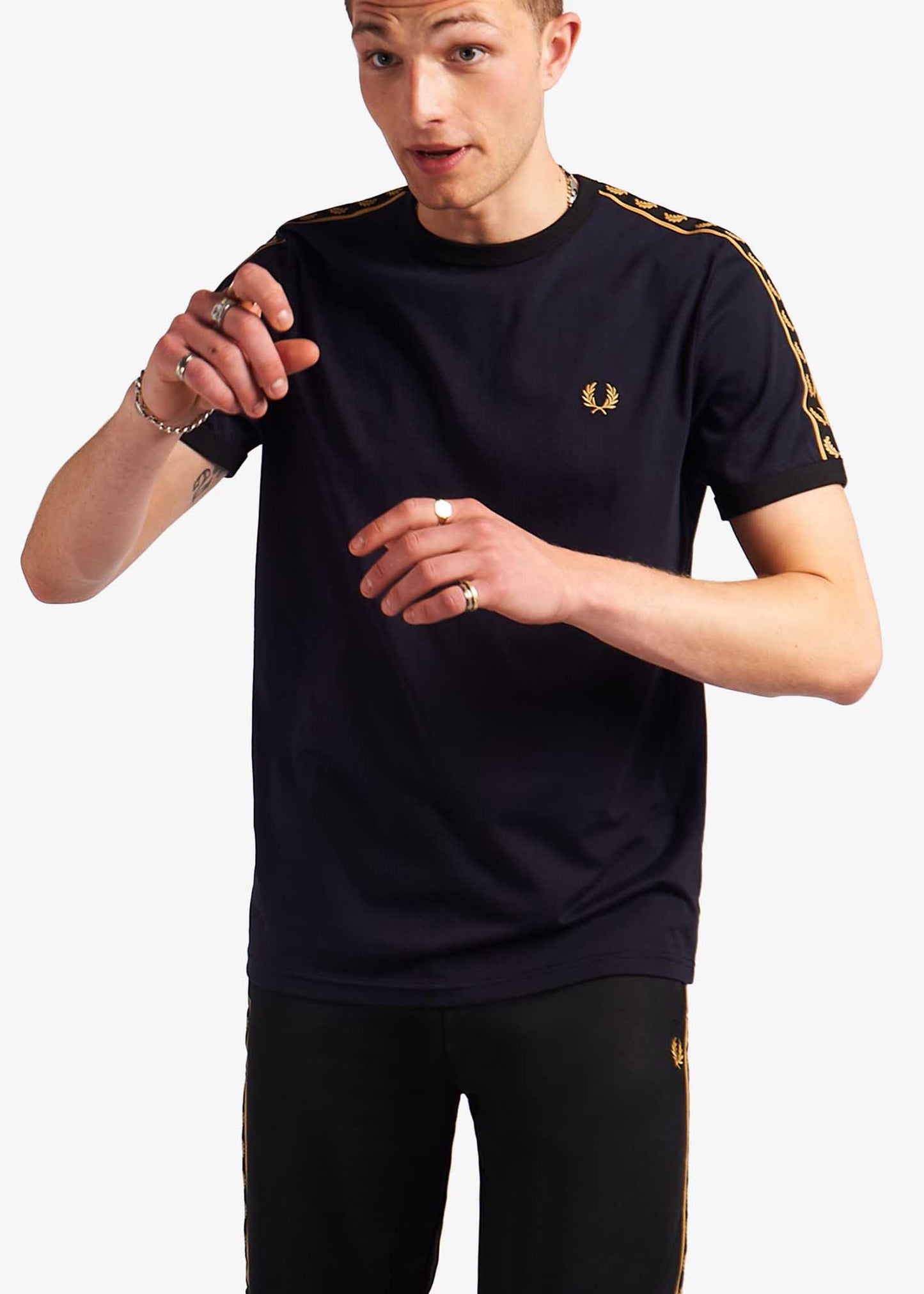 Fred Perry T-shirts Gold taped ringer t-shirt - navy