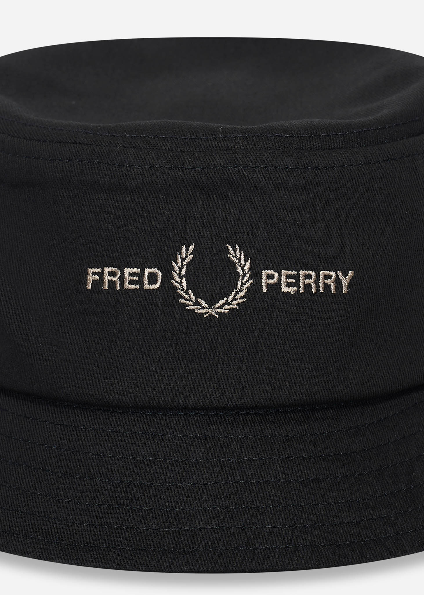 Fred Perry Bucket Hats  Graphic brand twill bucket hat - black warm grey 