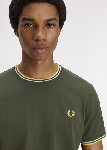 Fred Perry T-shirts Twin tipped t-shirt - hunting green light ice lemon barley