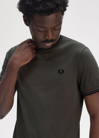 Fred Perry T-shirts Twin tipped t-shirt - Field Green Black