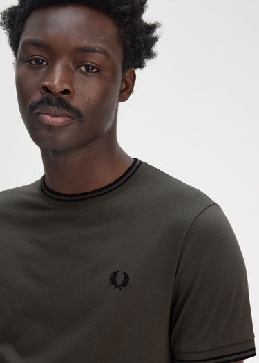 Fred Perry T-shirts Twin tipped t-shirt - Field Green Black