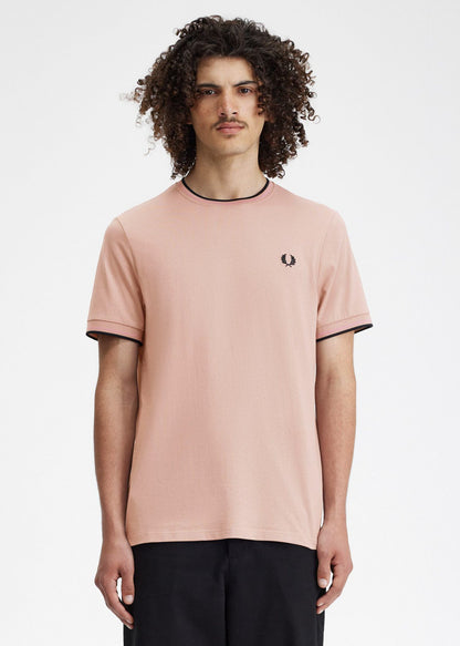 Fred Perry T-shirts  Twin tipped t-shirt - dark pink dustro black 