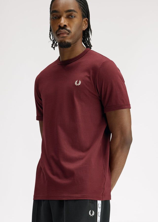 Fred Perry T-shirts Ringer t-shirt - oxblood