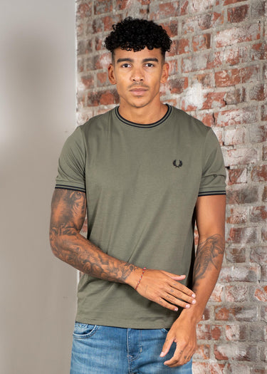 Fred Perry T-shirts Twin tipped t-shirt - laurel wreath green black