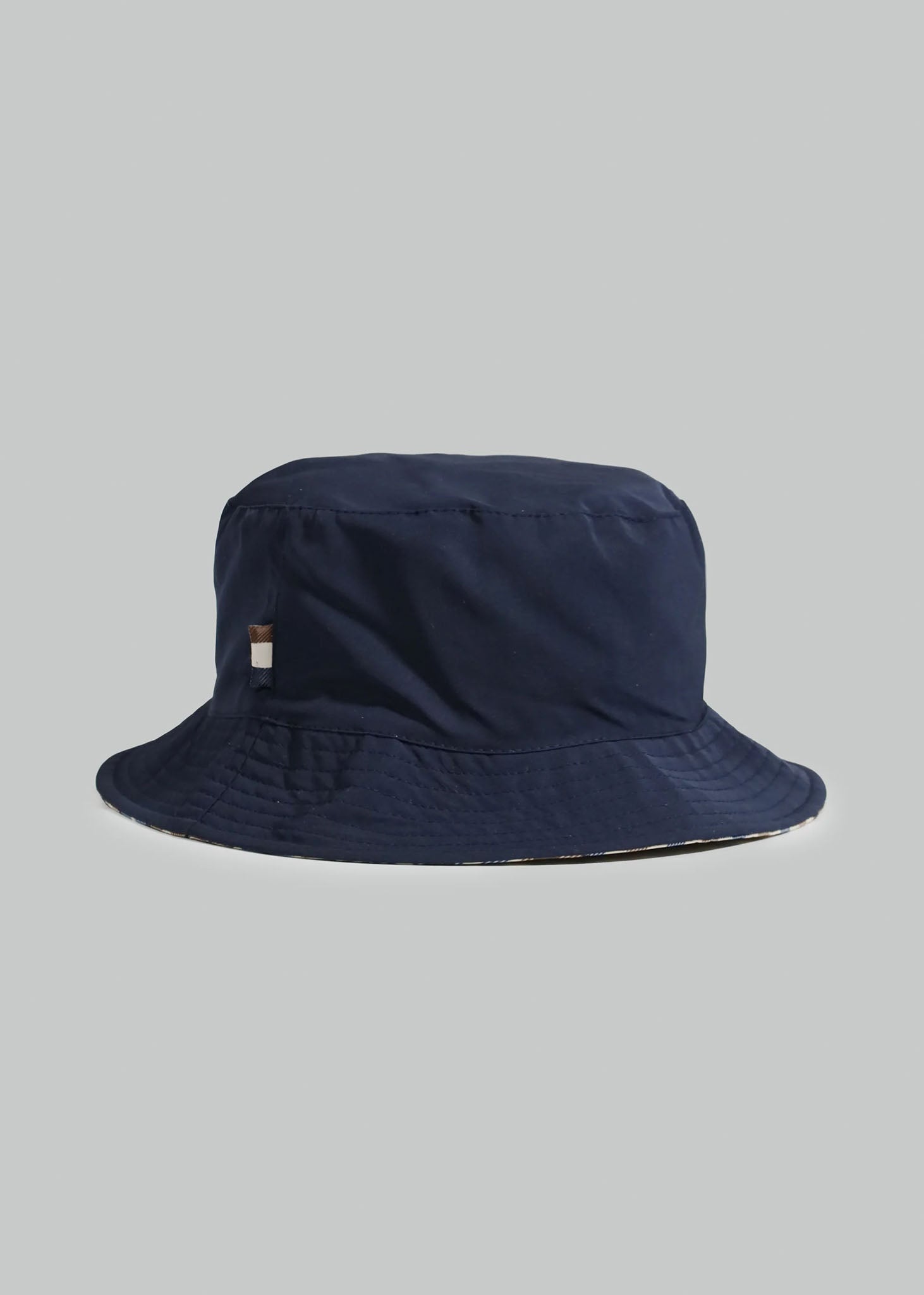 Aquascutum Bucket Hats Hydro active reversible bucket hat - navy