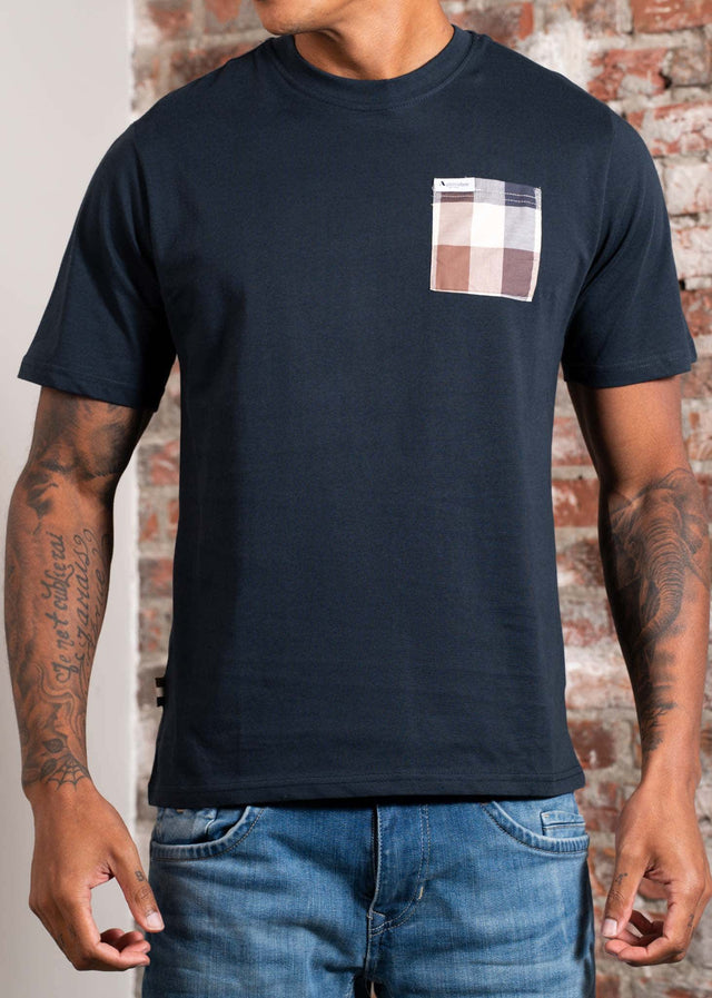Aquascutum T-shirts Macro club check t-shirt - navy