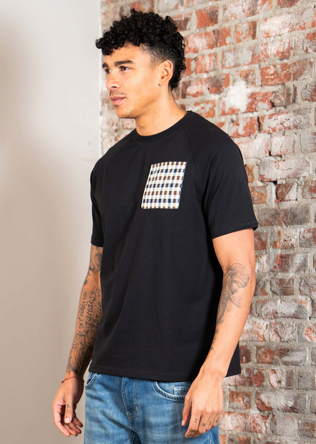 Aquascutum T-shirts Raglan pocket t-shirt - black