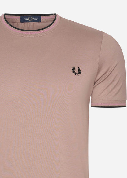 Fred Perry T-shirts  Twin tipped t-shirt - dark pink dustro black 