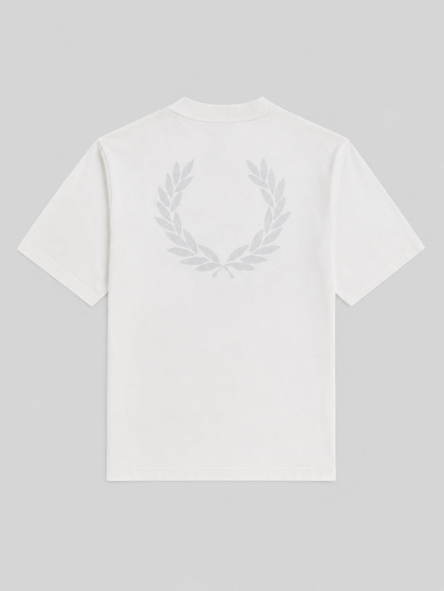 Fred Perry T-shirts Loose fit Back print laurel wreath t-shirt - snow white