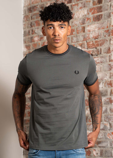 Fred Perry T-shirts Twin tipped t-shirt - Field Green Black