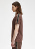 Fred Perry T-shirts  Contrast tape ringer t-shirt - brick warm grey 