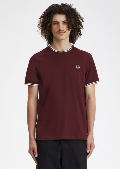 Fred Perry T-shirts  Twin tipped t-shirt - oxblood 