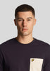 Lyle & Scott T-shirts  Contrast pocket t-shirt - dark navy cove 