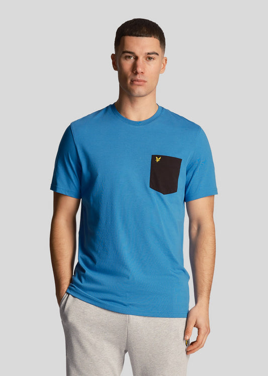 Lyle & Scott T-shirts  Contrast pocket t-shirt - spring blue jet black 