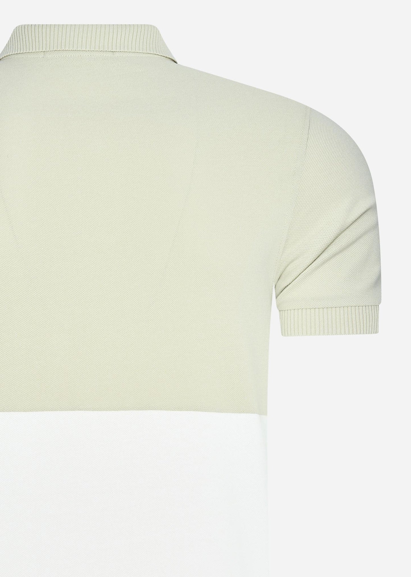 Fred Perry Polo's  Embroidered panel polo shirt - light oyster 