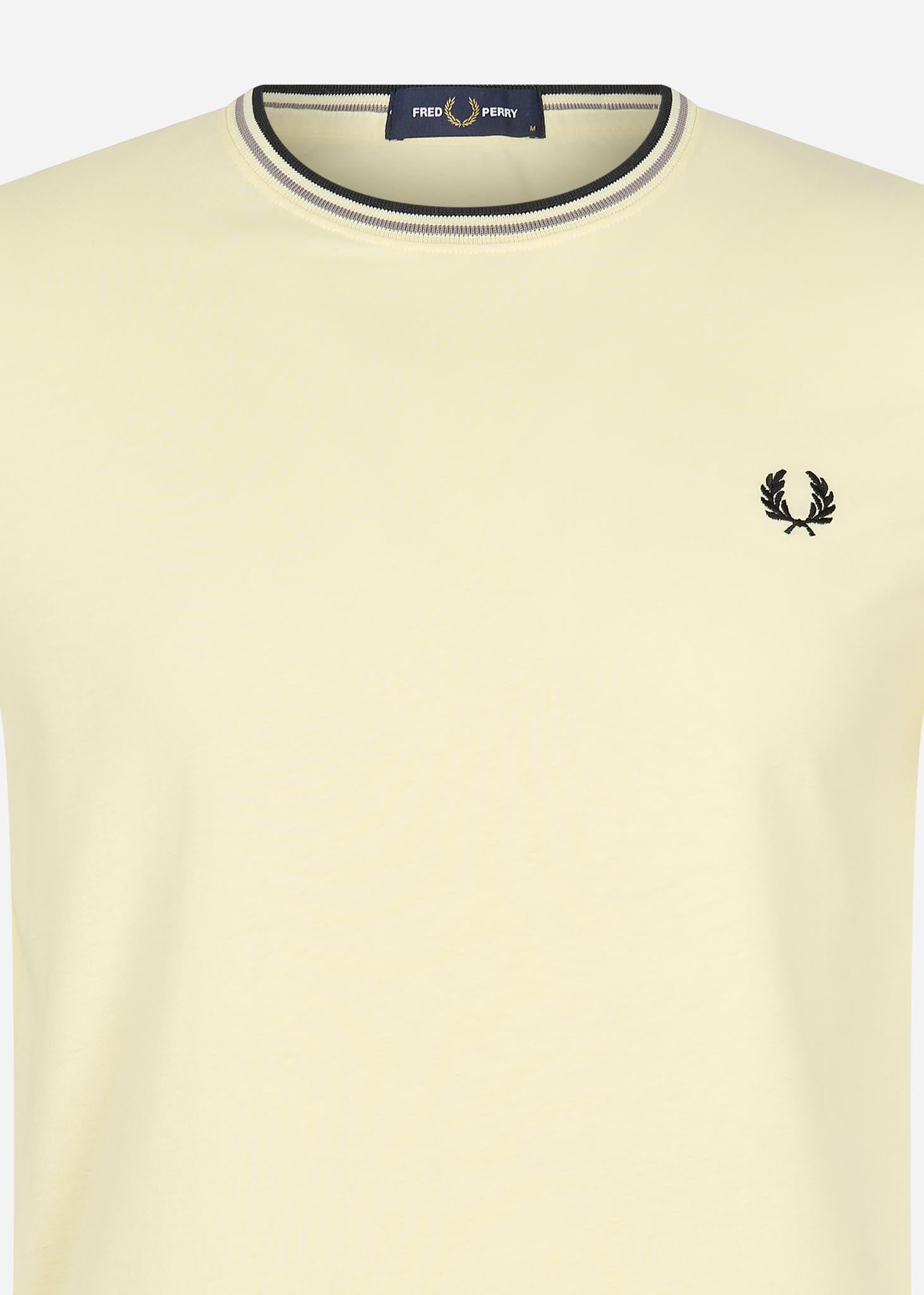 Fred Perry T-shirts  Twin tipped t-shirt - ice cream 