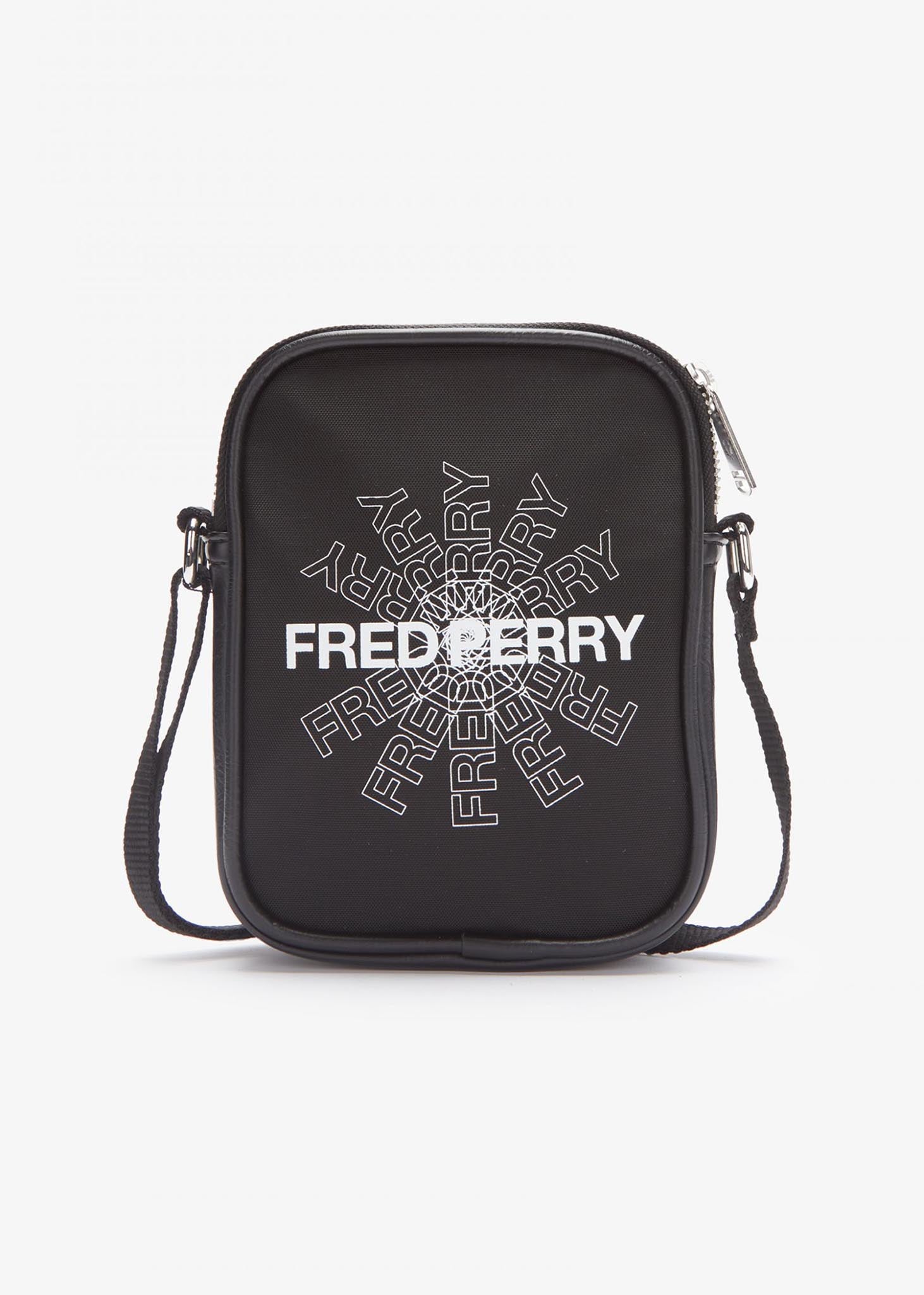 Fred Perry Tassen  Graphic print mini side bag - black 