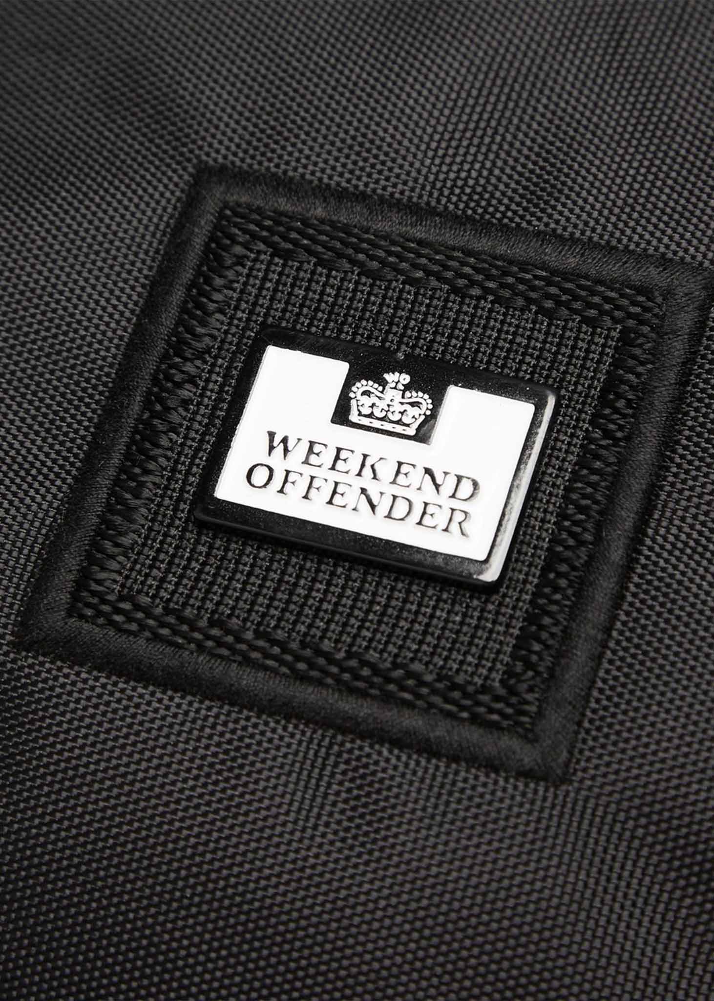 Weekend Offender Tassen  Oversized body bag - black 